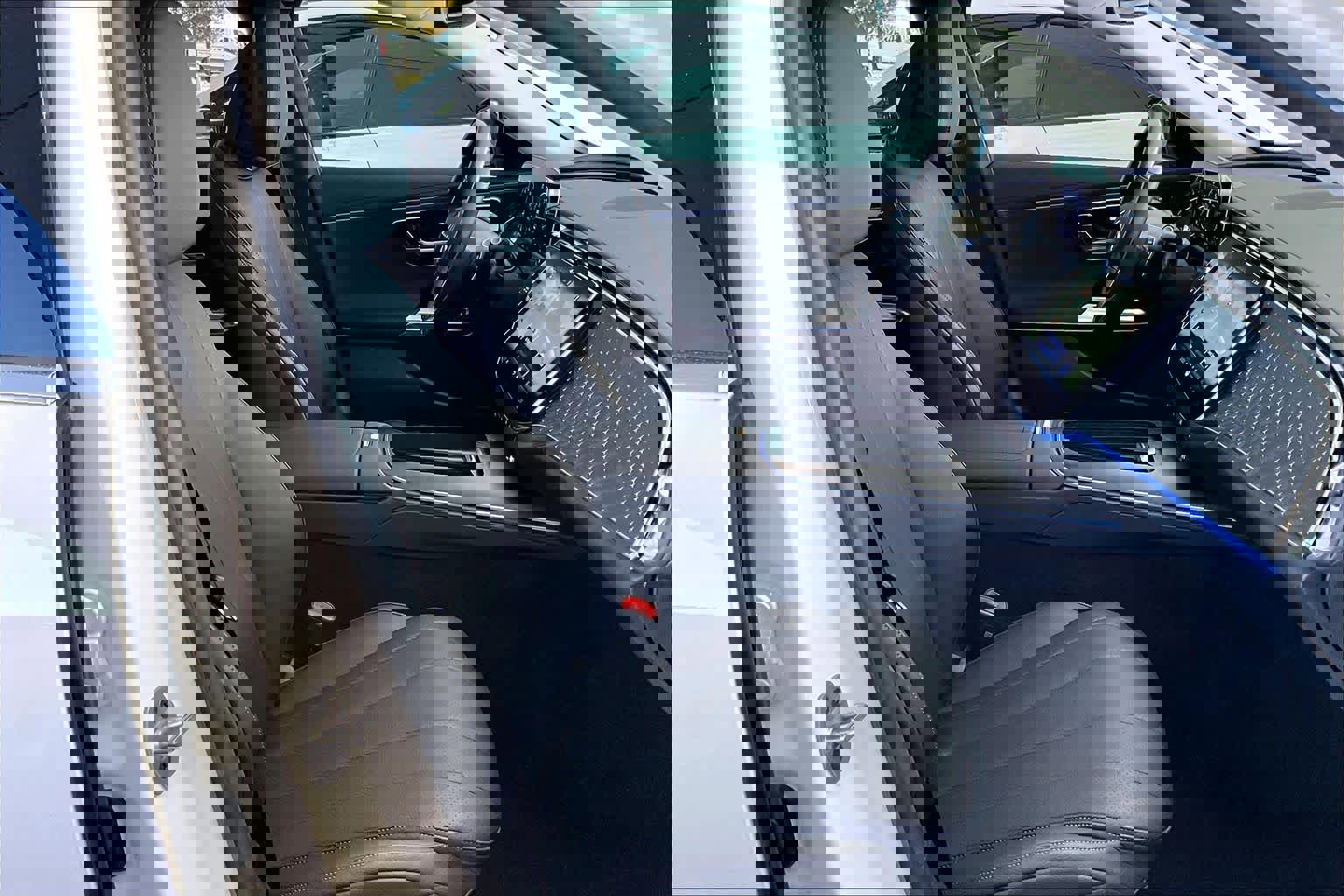 Used 2025 Mercedes-Benz E 350 Sedan image 8