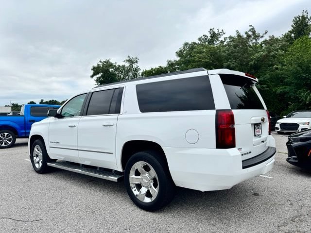 Used 2018 Chevrolet Suburban LT w/ LT Signature Package RWD image 5