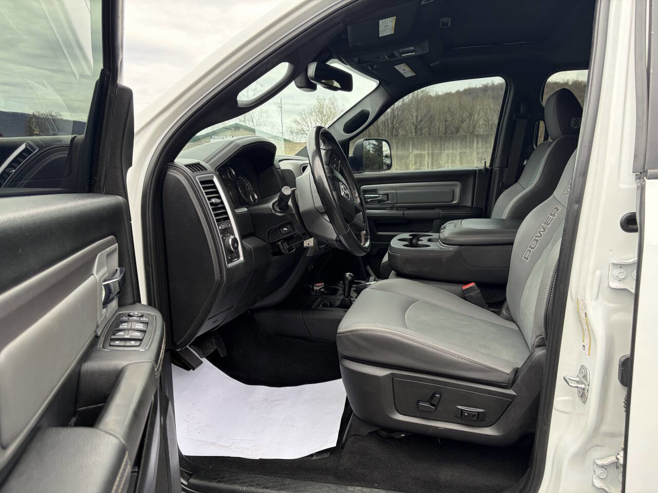 Used 2018 RAM 2500 Power Wagon w/ Luxury Group image 11