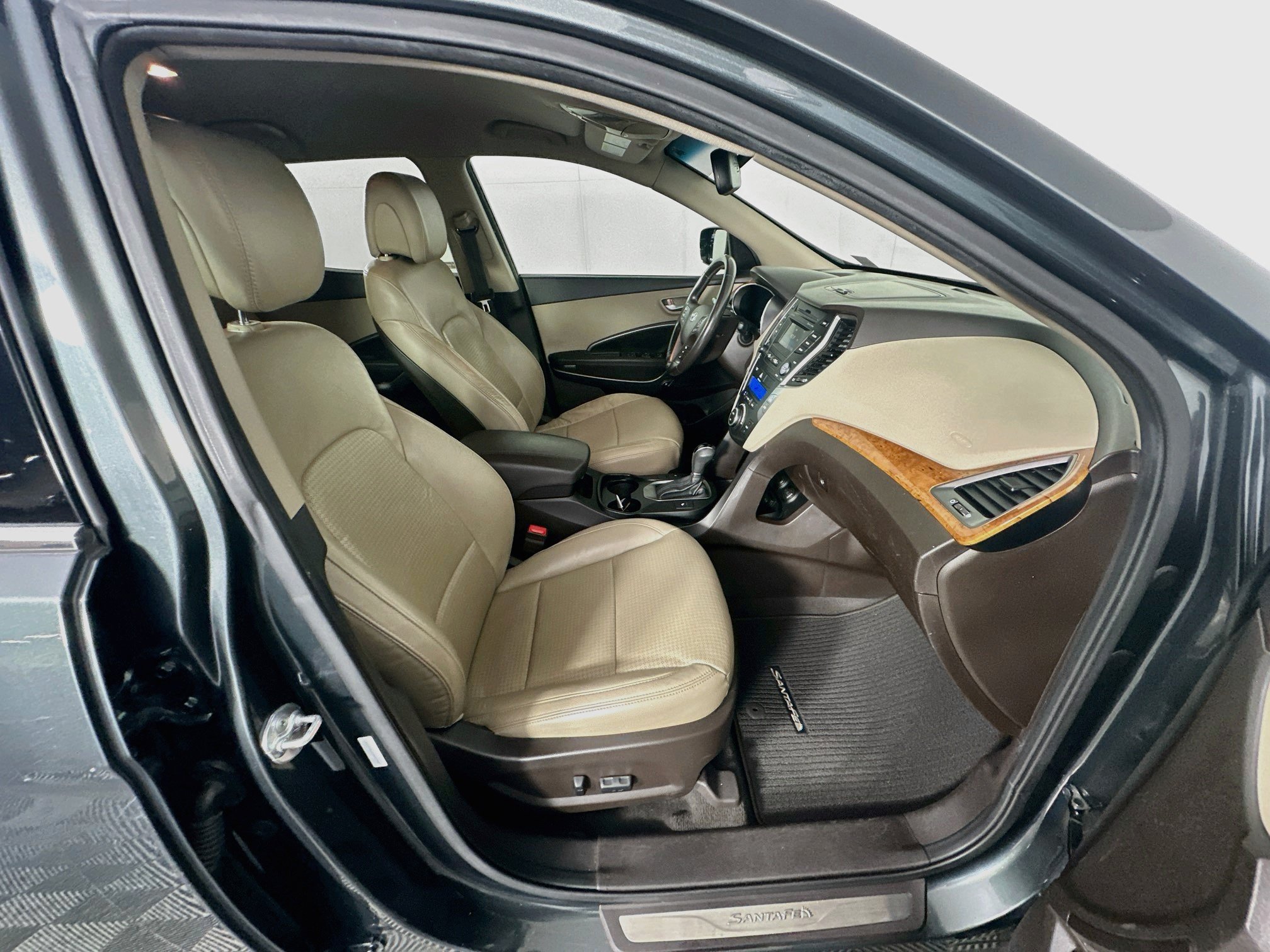 Used 2013 Hyundai Santa Fe Sport 2.0T FWD image 28