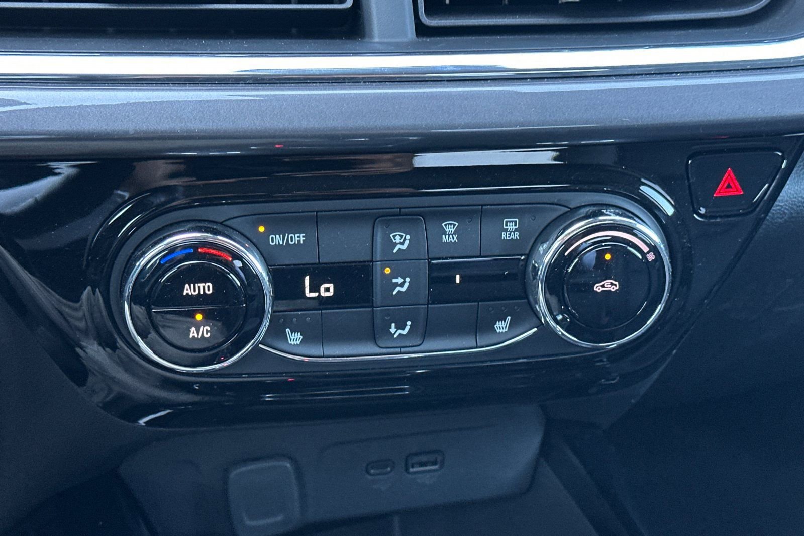 Certified 2025 Chevrolet Trax ACTIV image 25