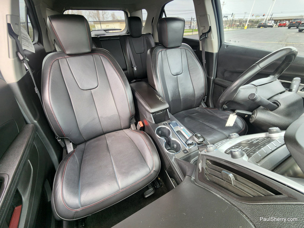 Used 2017 Chevrolet Equinox LT image 32