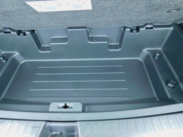 Used 2024 Chevrolet Traverse LT image 13