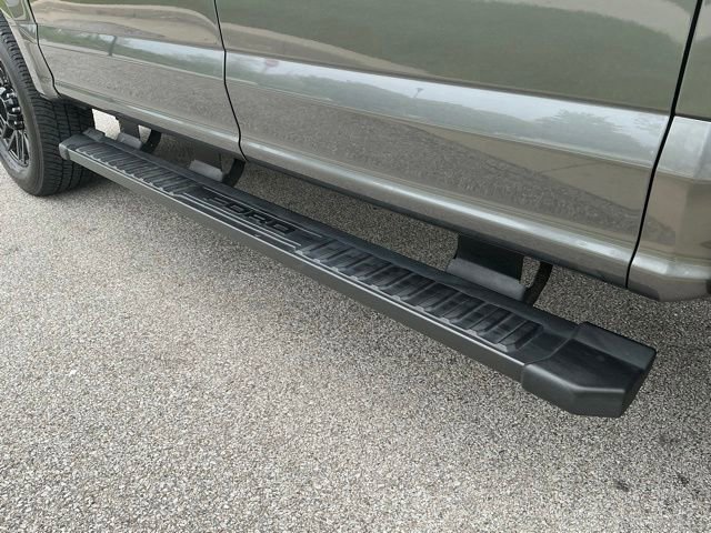 Used 2022 Ford F250 XLT w/ Black Appearance Package AWD/4WD image 11