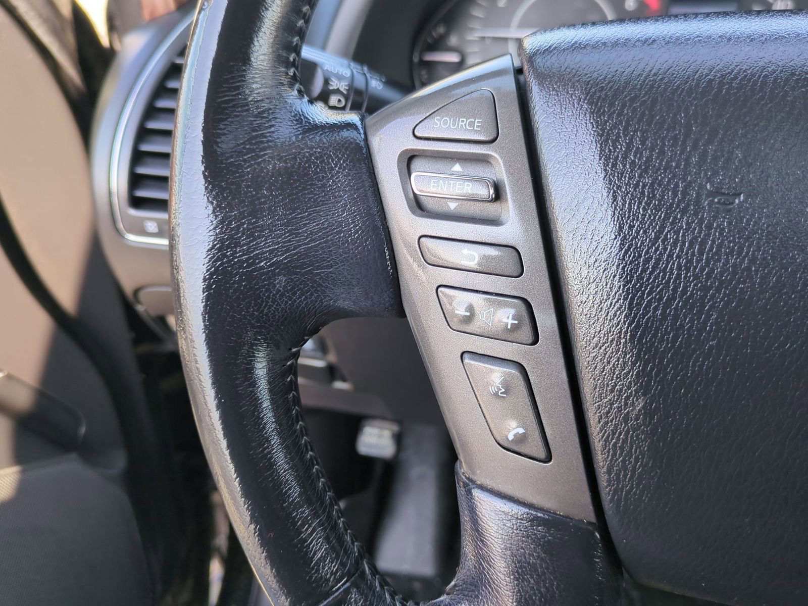 Used 2019 Nissan Armada Platinum image 25