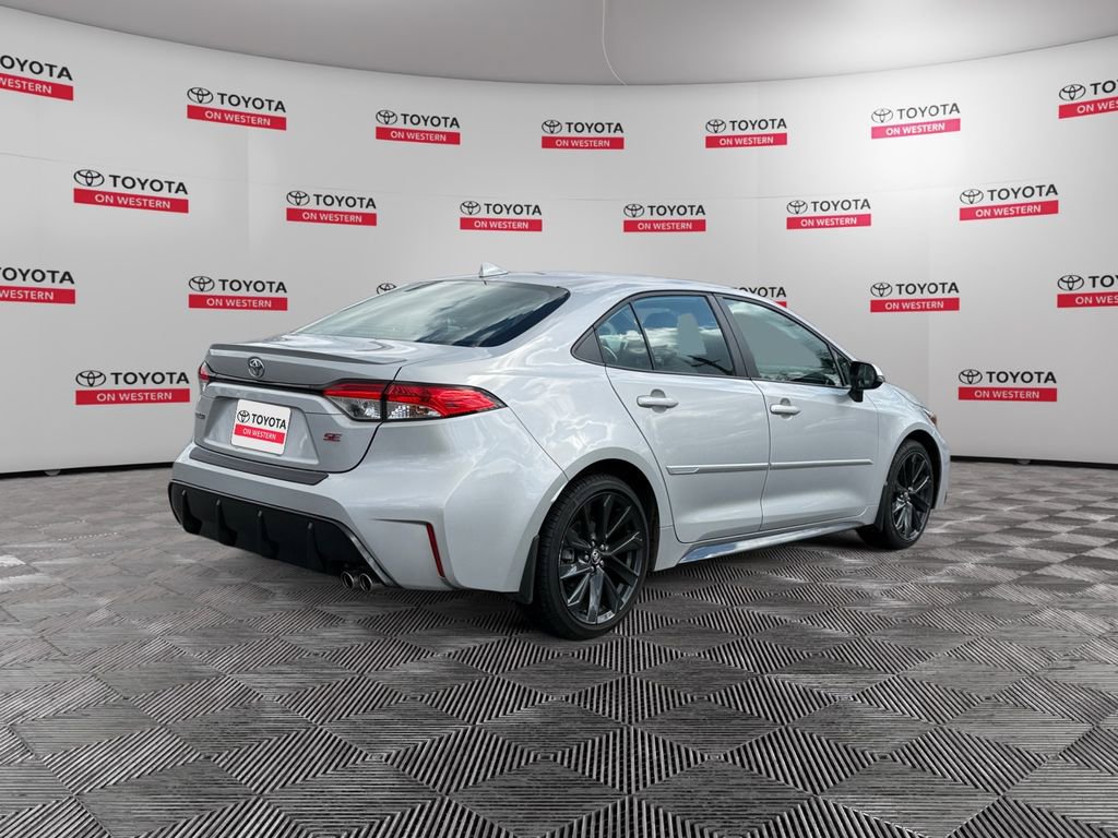 Certified 2024 Toyota Corolla SE image 3