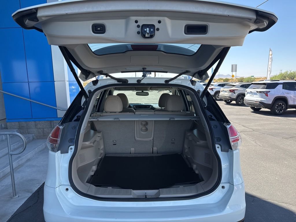 Used 2015 Nissan Rogue SV w/ SV Premium Package image 7