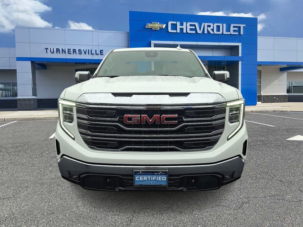 Certified 2024 GMC Sierra 1500 SLT image 2