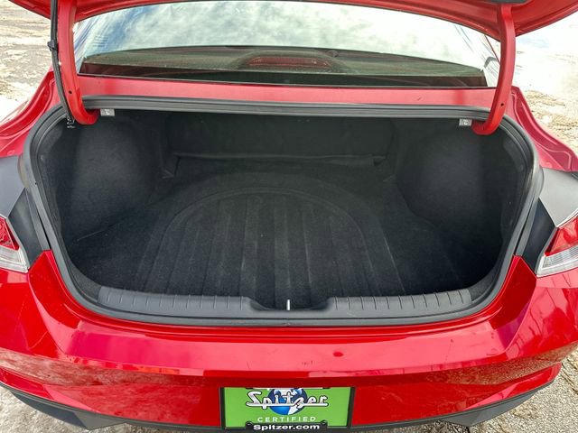 Used 2021 Hyundai Elantra SE image 21