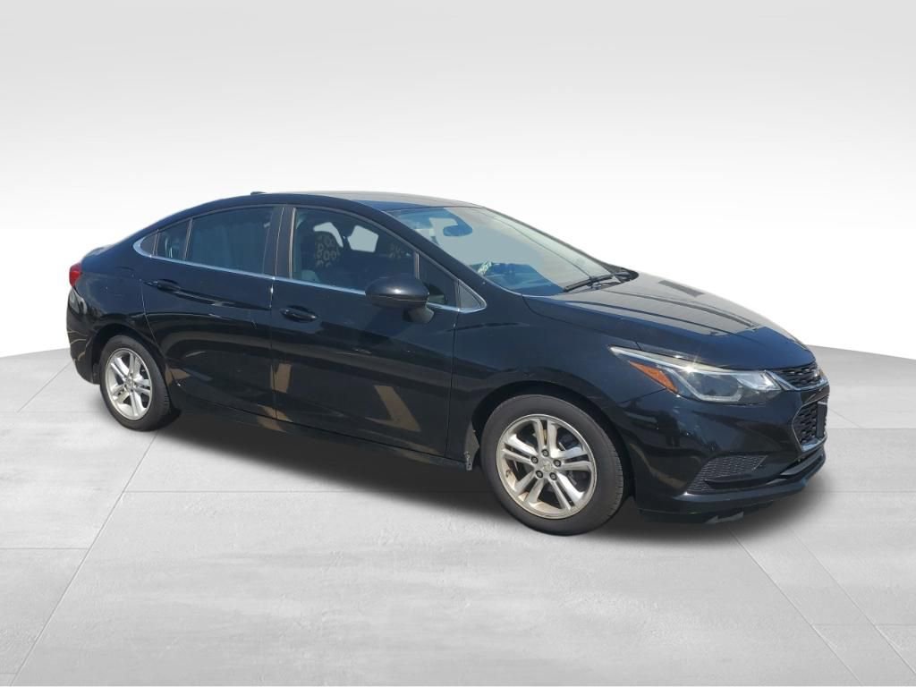 Used 2016 Chevrolet Cruze LT w/ Convenience Package FWD image 9