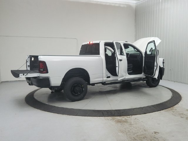 New 2026 RAM 2500 Tradesman AWD/4WD image 16
