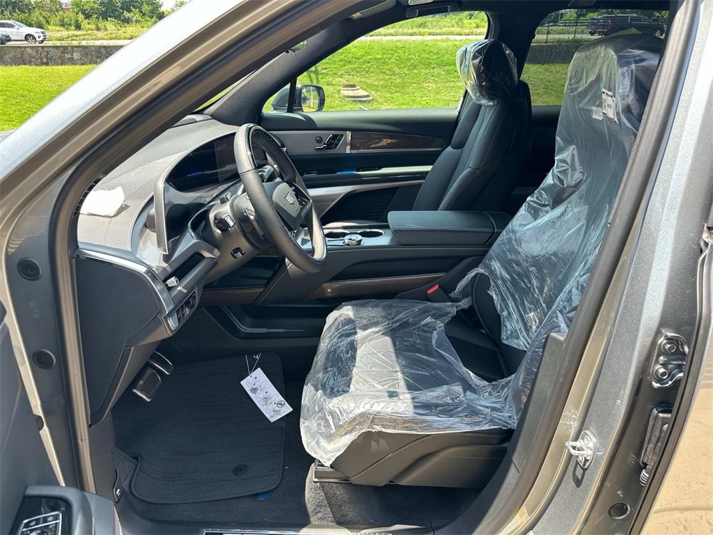 New 2026 Cadillac Vistiq Sport w/ LPO, Premium Carpet Package image 8