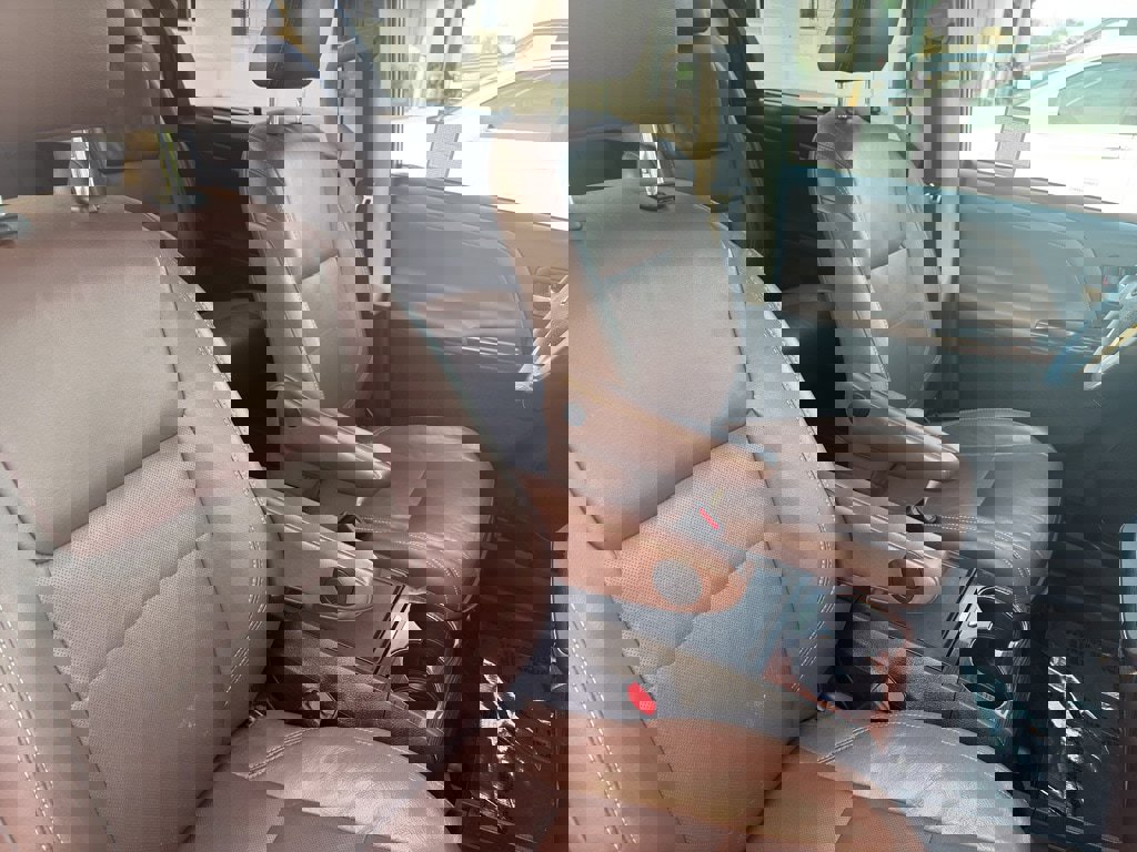 Used 2017 Toyota Sienna Limited Premium image 31