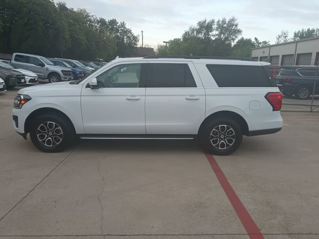 Used 2023 Ford Expedition Max XLT AWD/4WD image 4