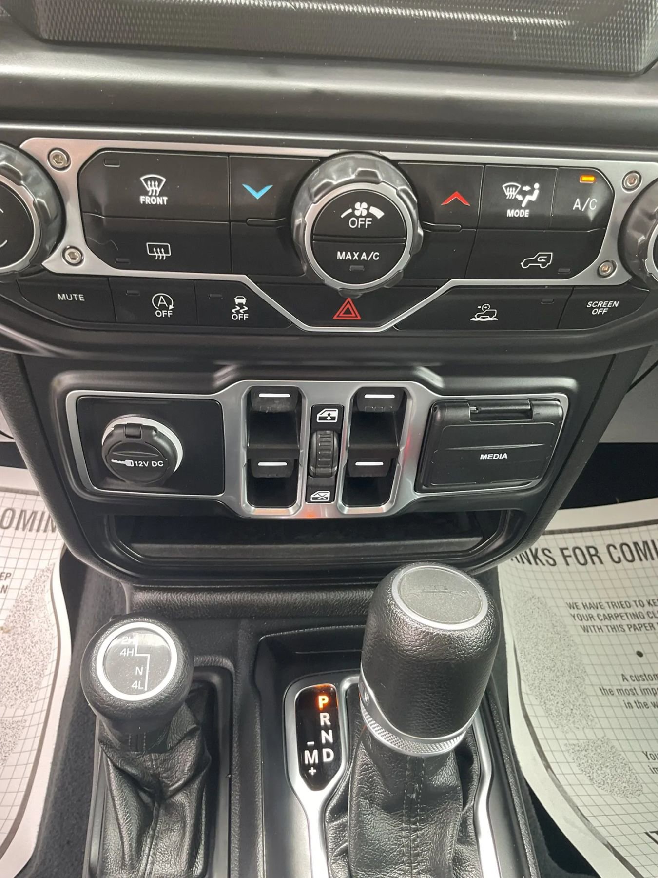 Used 2023 Jeep Gladiator Sport AWD/4WD image 33