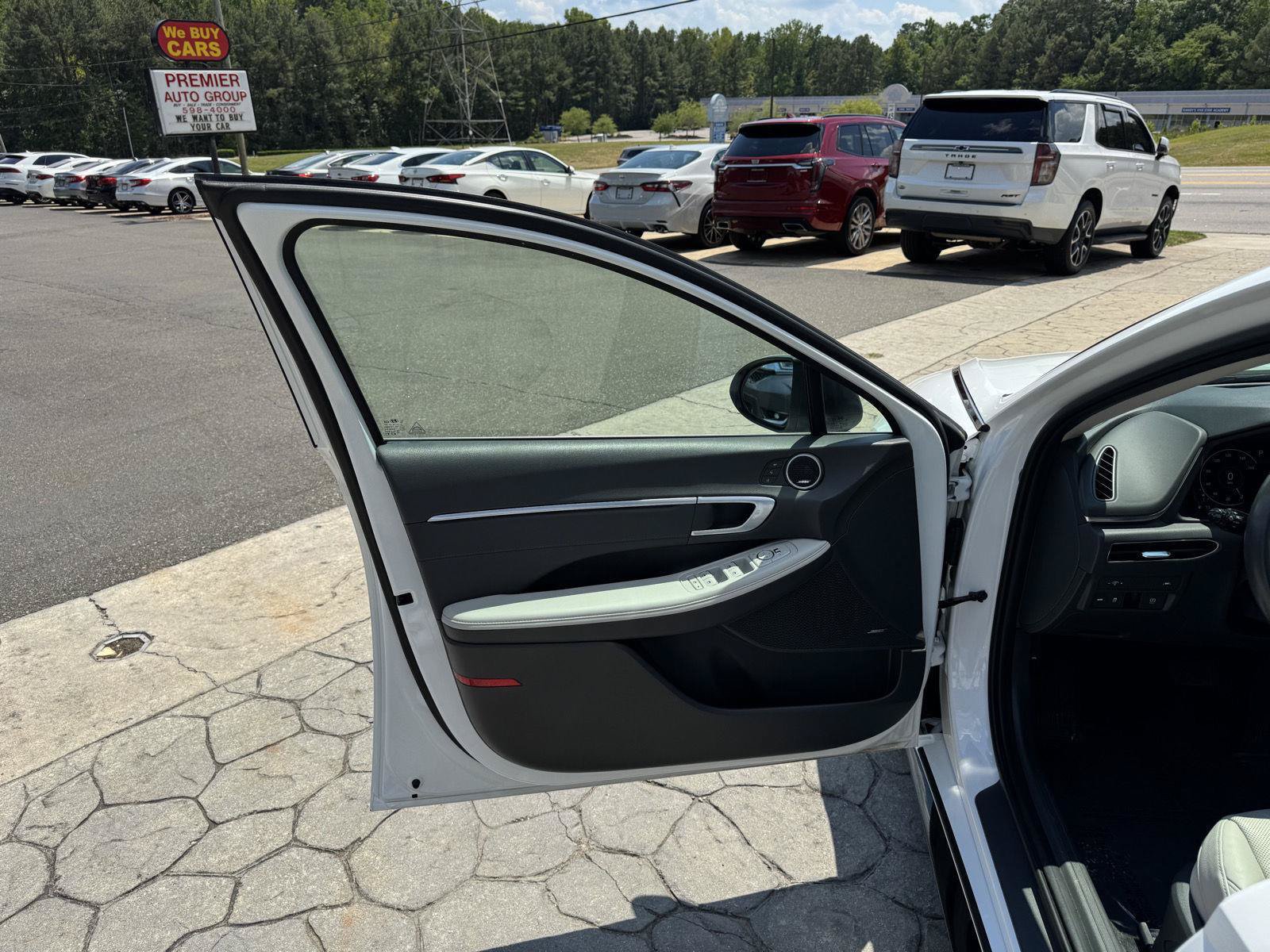 Used 2022 Hyundai Sonata Limited FWD image 6