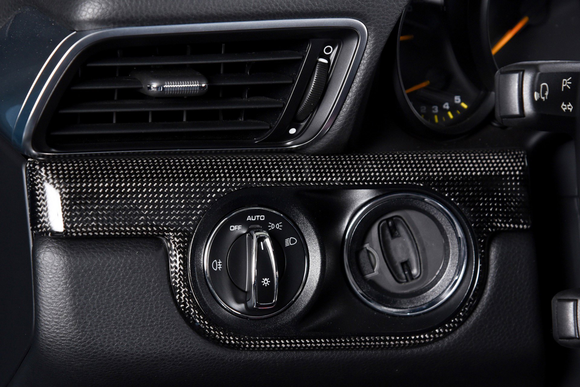 Used 2018 Porsche 911 GT3 image 8