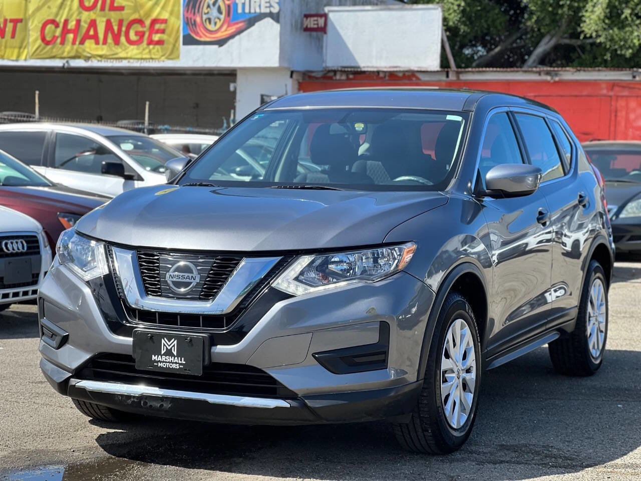 Used 2017 Nissan Rogue S image 1