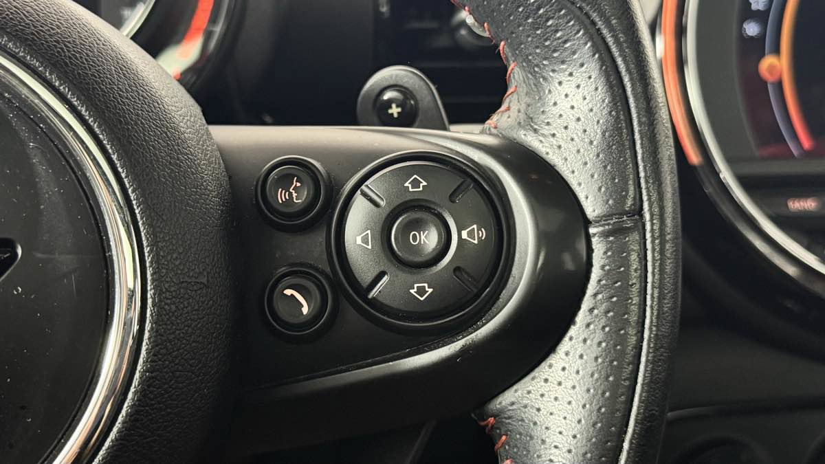 Used 2019 MINI Cooper Clubman S w/ Premium Package FWD image 17