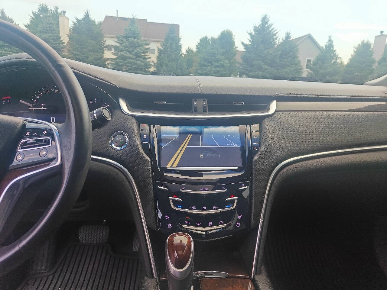 Used 2014 Cadillac XTS Luxury FWD image 13