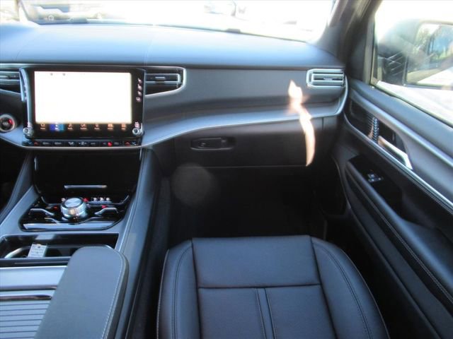 New 2026 Jeep Grand Wagoneer Limited image 13