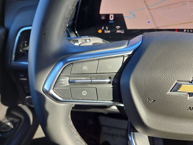 Used 2025 Chevrolet Suburban LT image 18