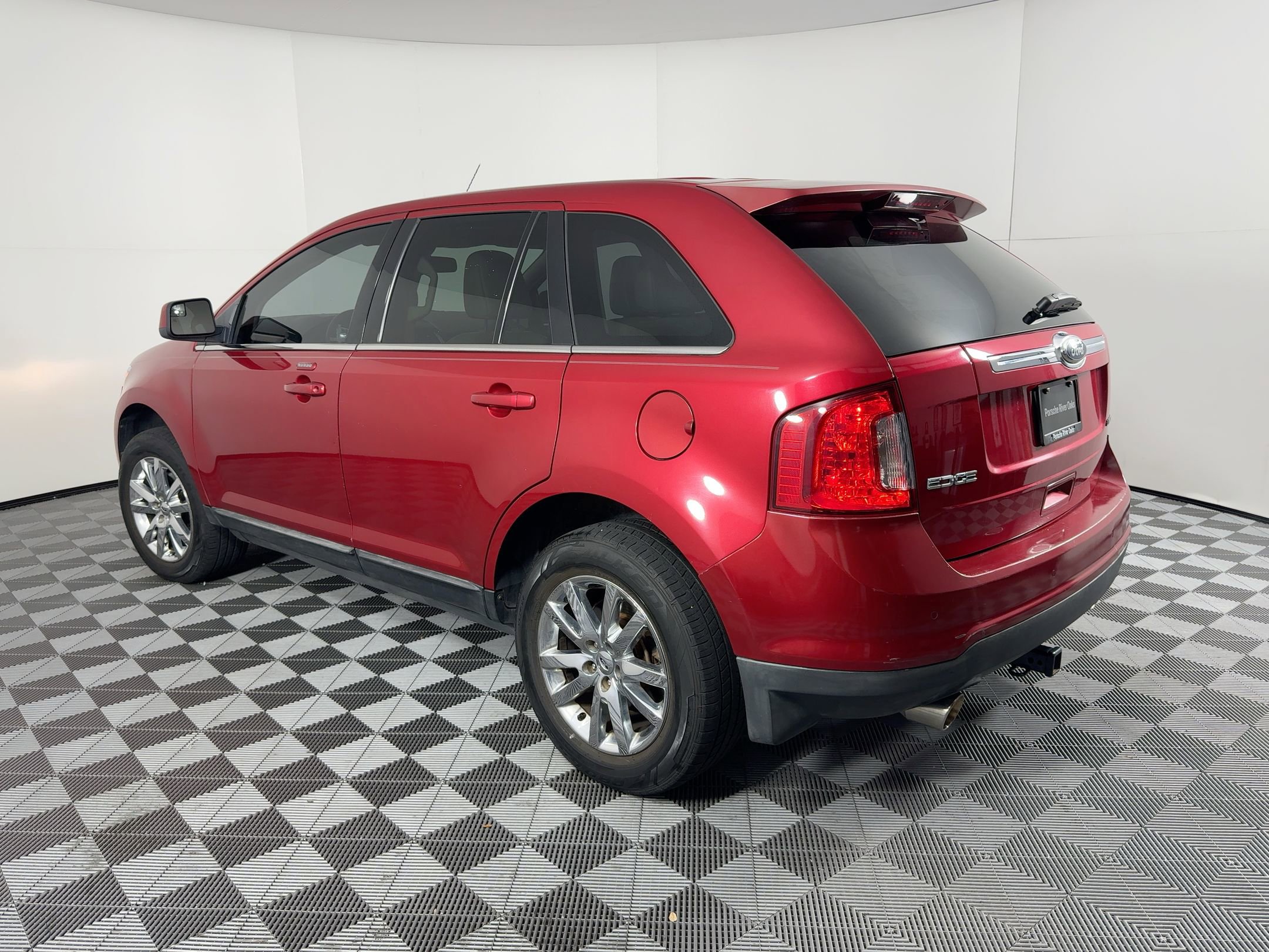 Used 2011 Ford Edge Limited image 3