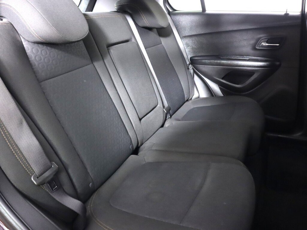 Used 2021 Chevrolet Trax LS w/ Tint and Cruise Package AWD/4WD image 35