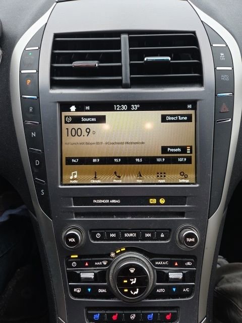 Used 2017 Lincoln MKZ Reserve w/ Climate Package image 29