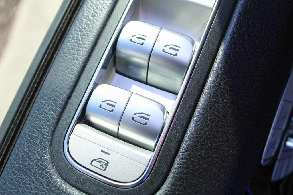 Used 2021 Mercedes-Benz G 63 AMG 4MATIC w/ G Manufaktur Interior Package image 17