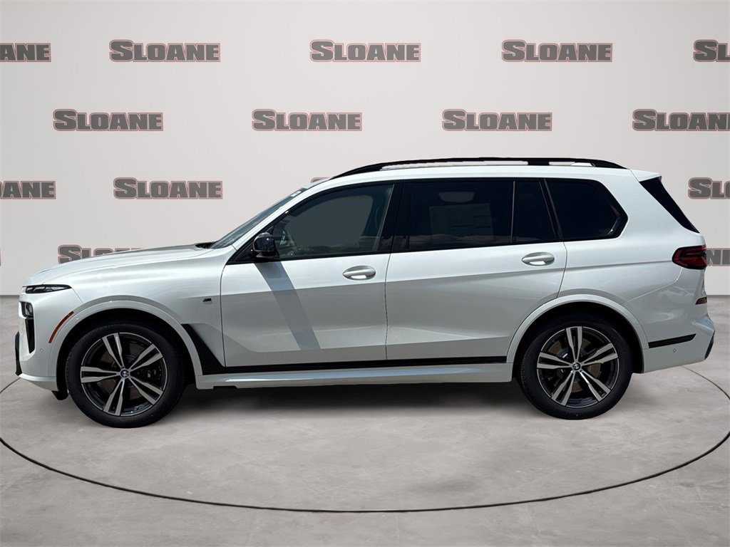 New 2026 BMW X7 M60i image 2