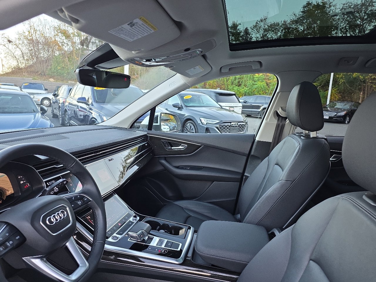 Used 2023 Audi Q7 2.0T Premium w/ Convenience Package image 27