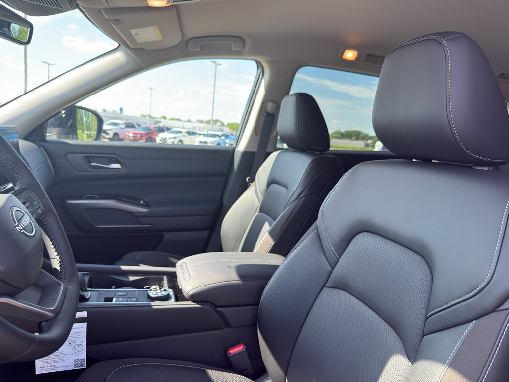 New 2026 Nissan Pathfinder SL AWD/4WD image 26