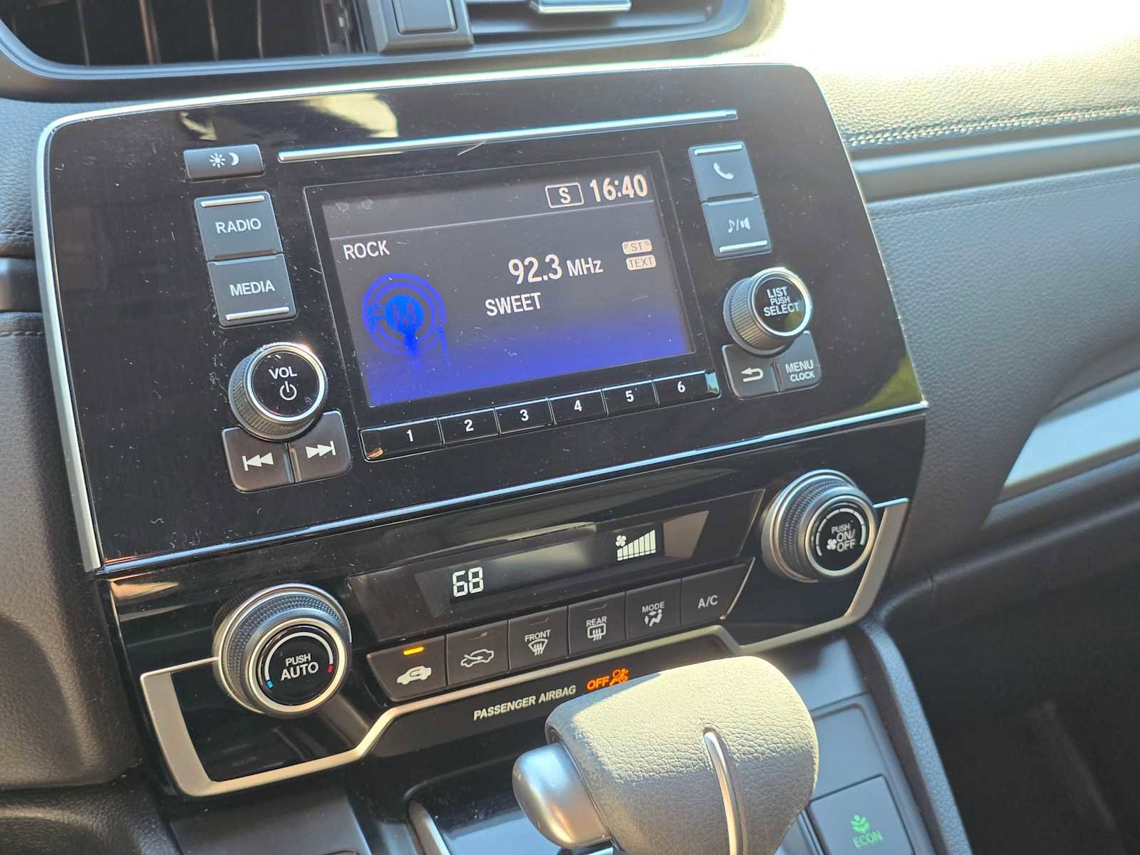 Used 2018 Honda CR-V LX image 27