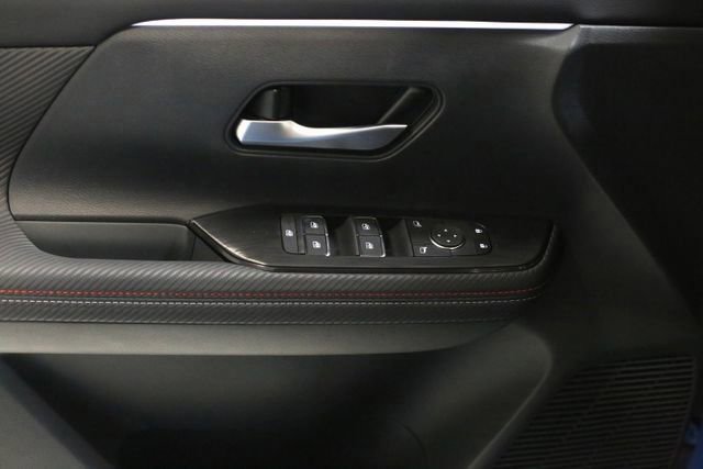 New 2025 Nissan Kicks SR w/ SR Premium Package image 10