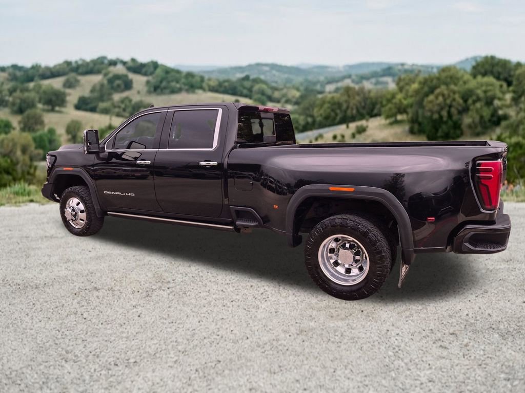 Used 2024 GMC Sierra 3500 Denali Ultimate AWD/4WD image 7