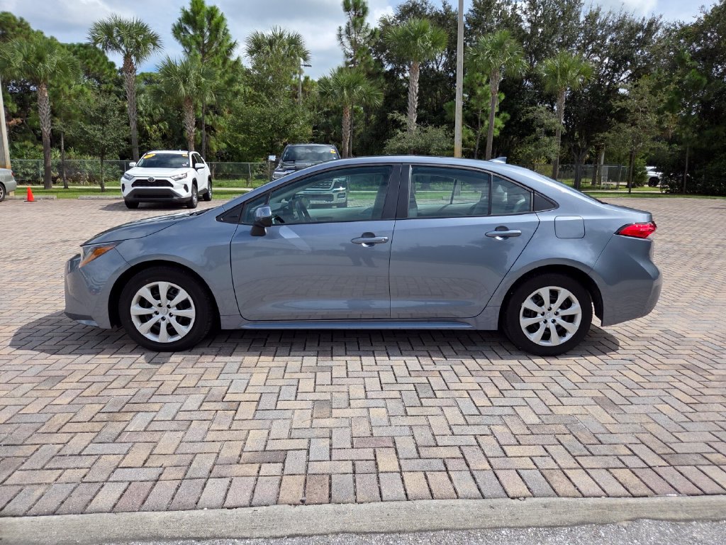 Certified 2025 Toyota Corolla LE w/ Convenience Package FWD image 8