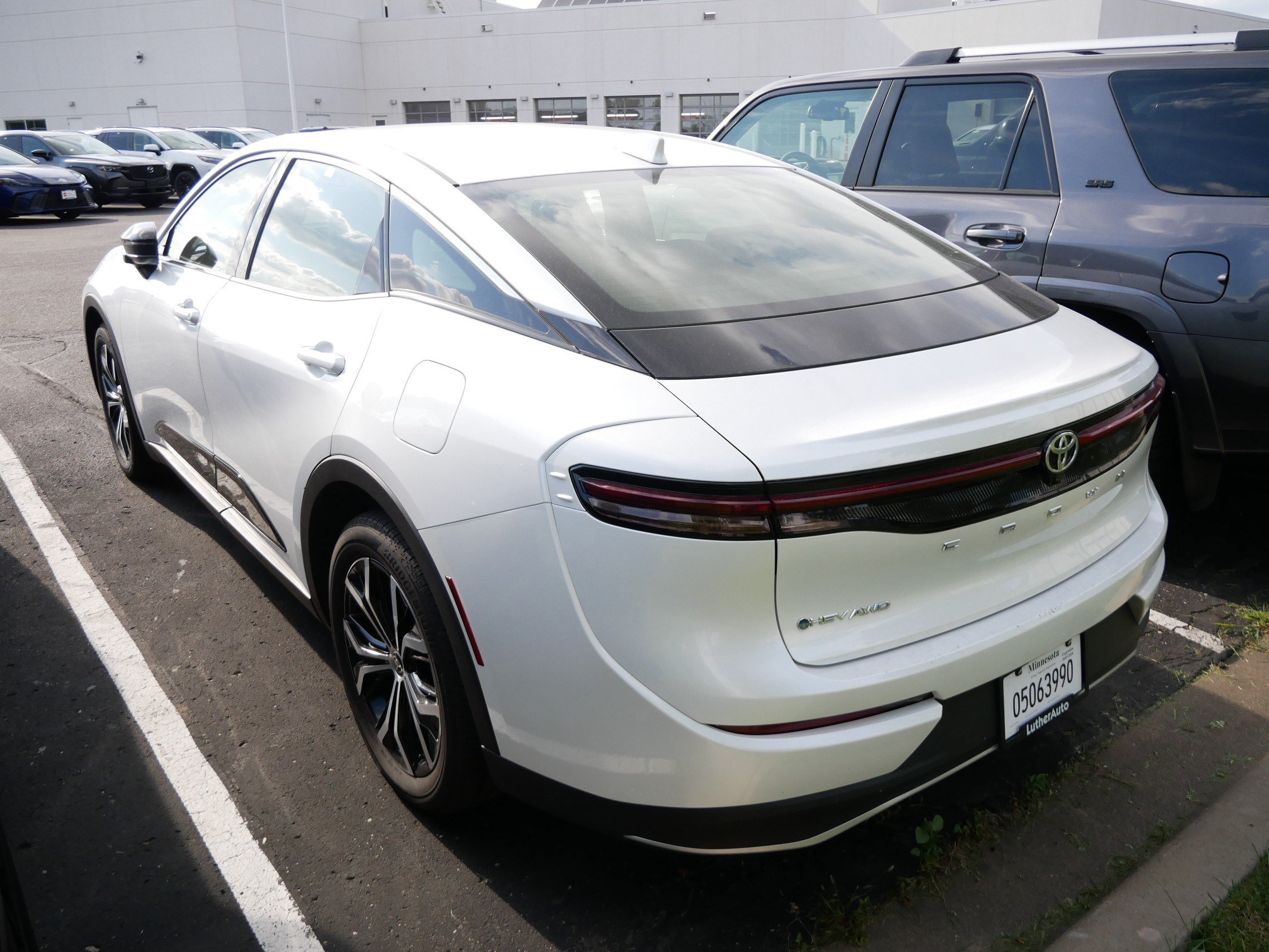 Certified 2026 Toyota Crown AWD/4WD image 8