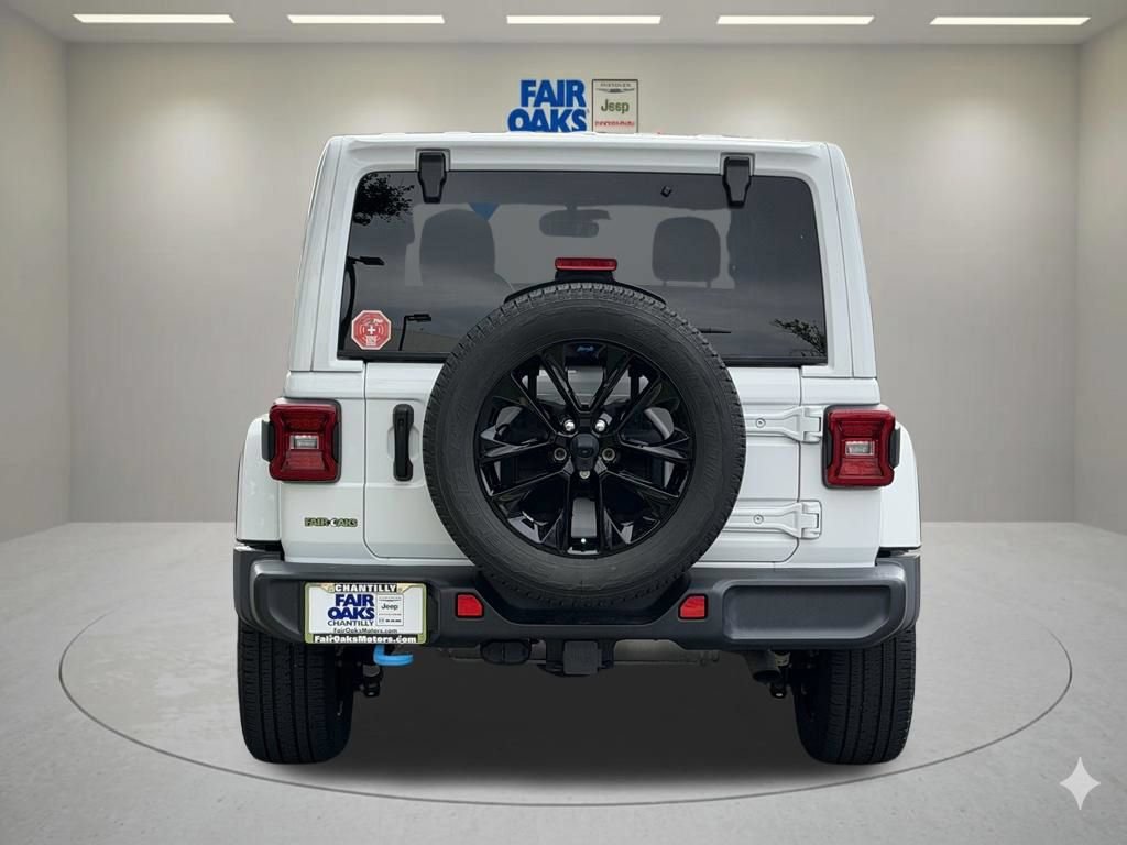 Certified 2022 Jeep Wrangler Unlimited Sahara w/ Cold Weather Group AWD/4WD image 9