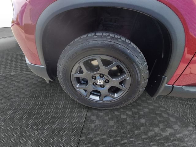Used 2024 Honda Pilot TrailSport image 13