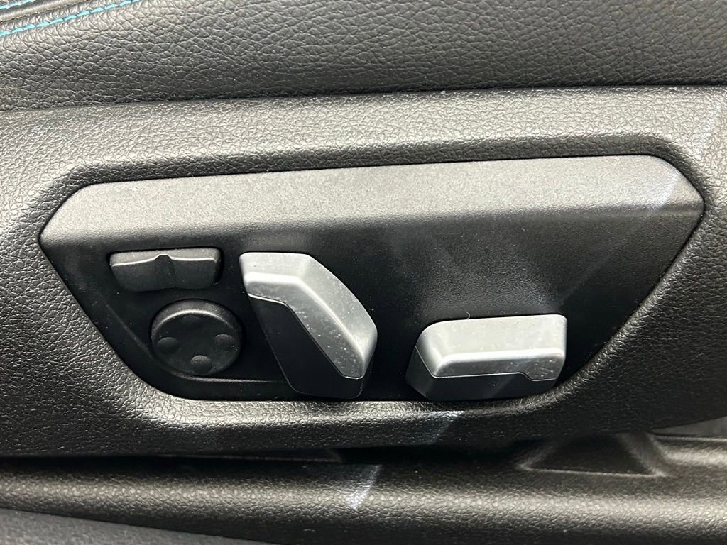 Used 2017 BMW M2 RWD image 11