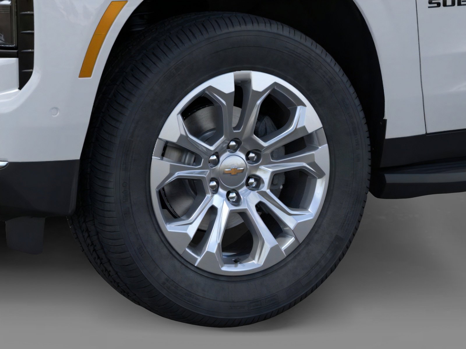 New 2026 Chevrolet Suburban LT image 9