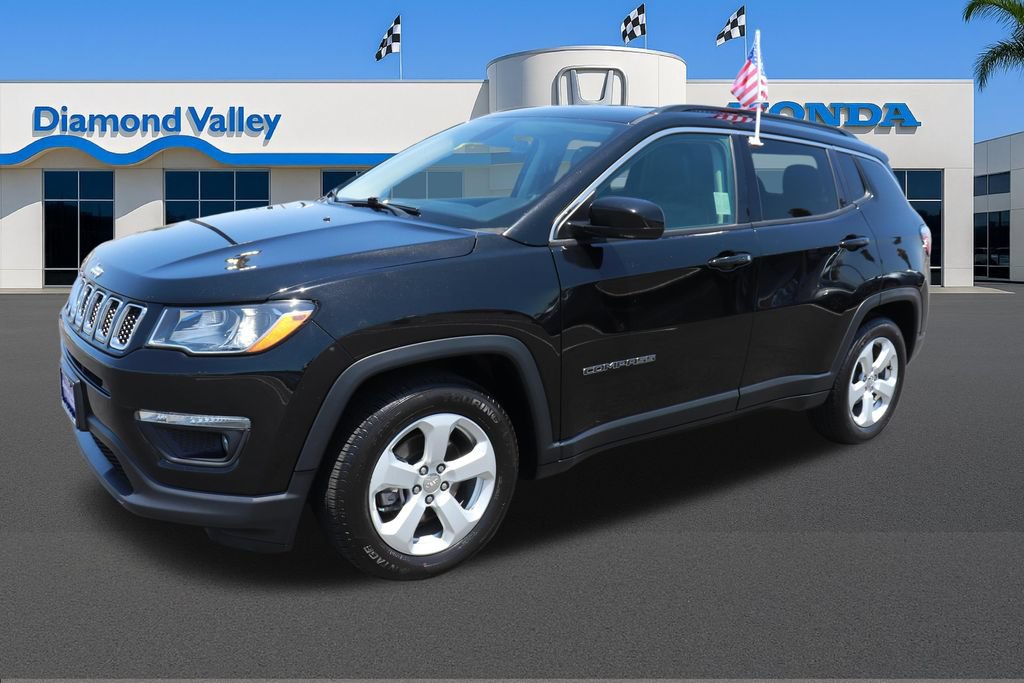 Used 2020 Jeep Compass Latitude FWD image 3