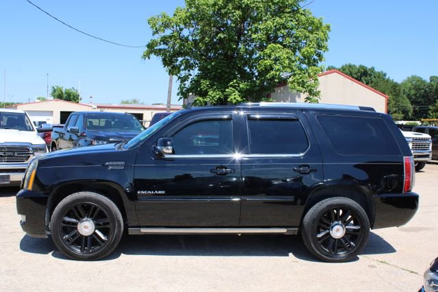 Used 2014 Cadillac Escalade Premium RWD image 6