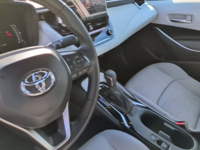 Used 2025 Toyota Corolla SE w/ SE Premium Package FWD image 24