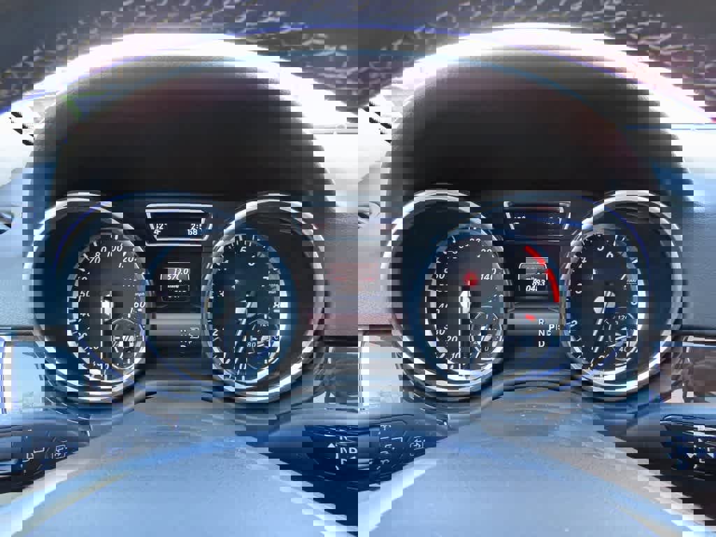 Used 2015 Mercedes-Benz ML 350 4MATIC image 28