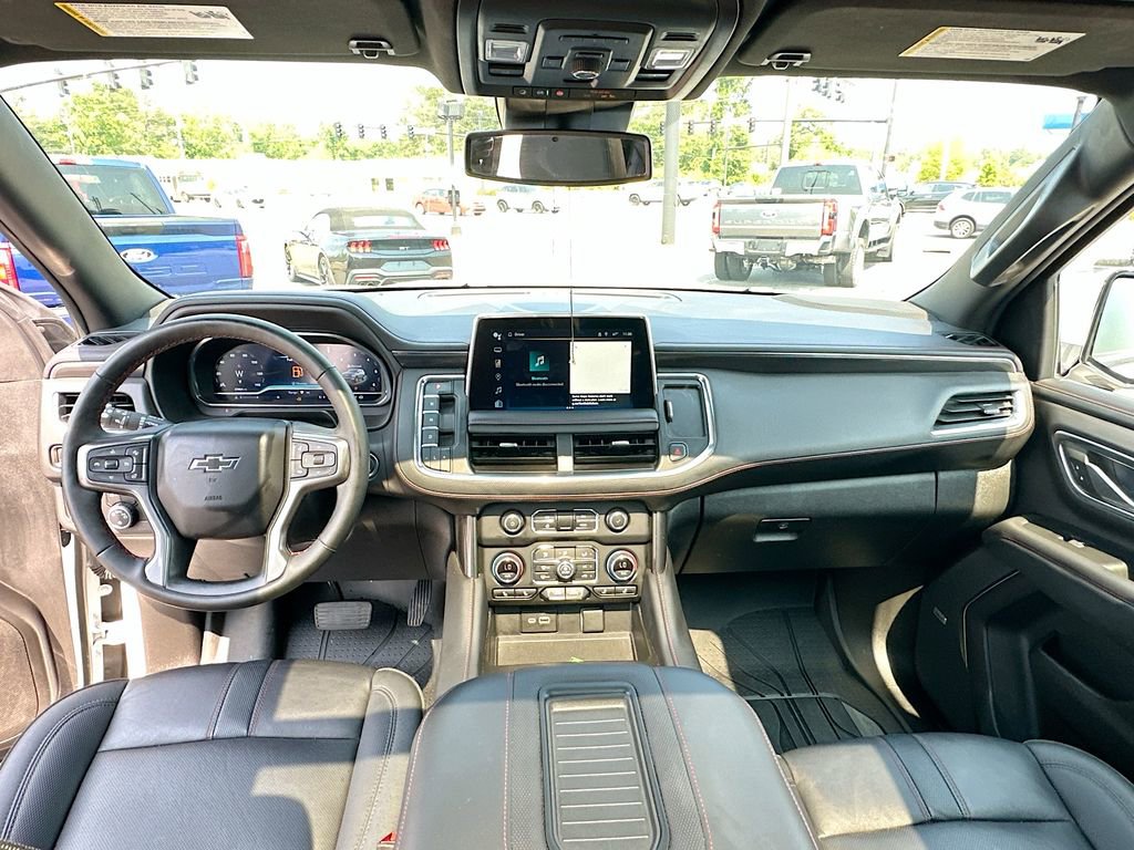 Used 2024 Chevrolet Tahoe RST w/ Luxury Package RWD image 3