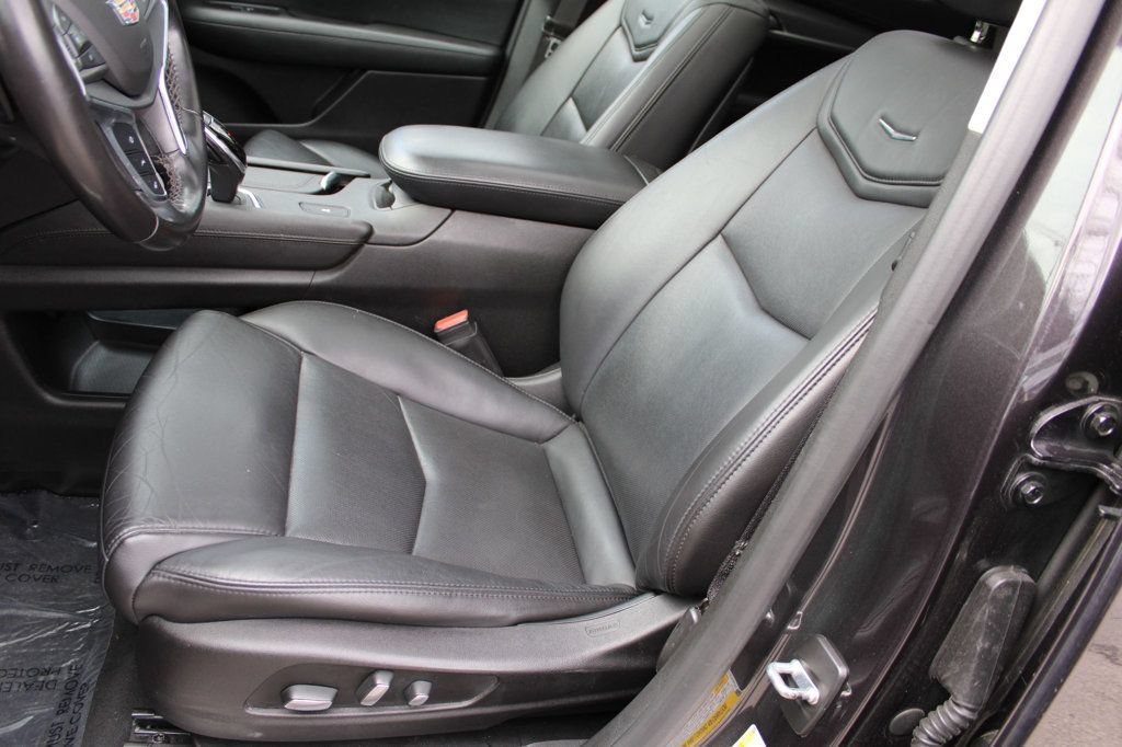 Used 2018 Cadillac XT5 Luxury w/ Driver Awareness Package FWD image 12