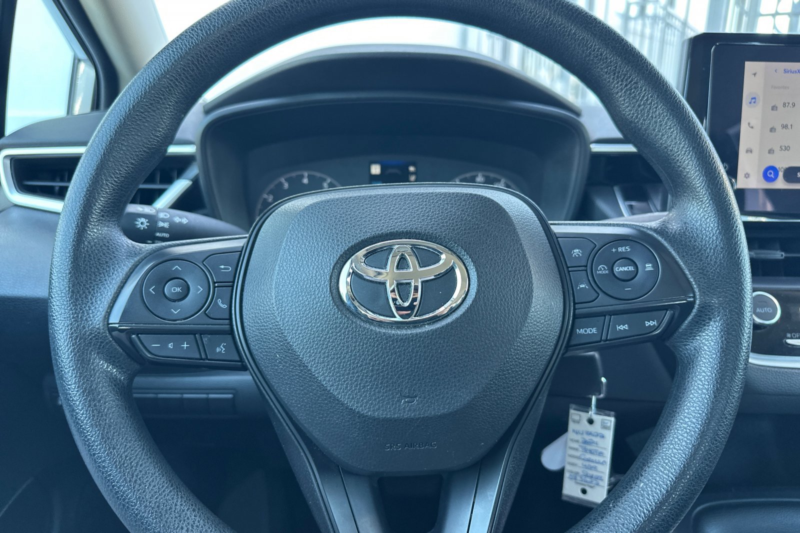 Used 2024 Toyota Corolla LE FWD image 21