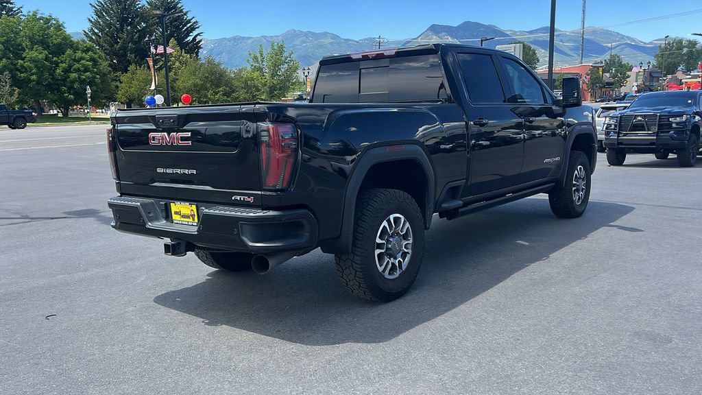 Used 2024 GMC Sierra 2500 AT4 w/ AT4 Premium Plus Package AWD/4WD image 5
